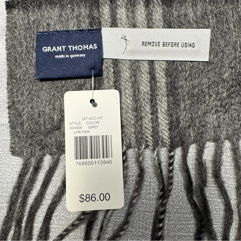 NWT New Grant Thomas 100% Cashmere Grey Plaid Scarf Made In Germany Size 12 x 64